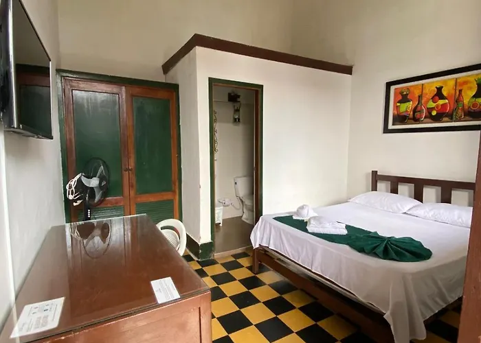 Hotel Casa Antigua Buga
